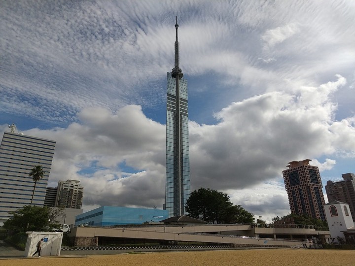 Fukuoka Tower seen from Momochi Seaside Park